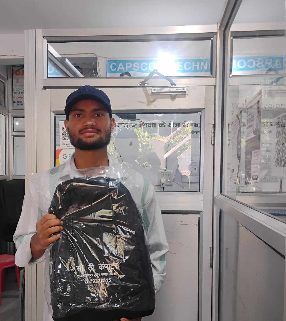 Join one year basic computer course, get Laptop bag free